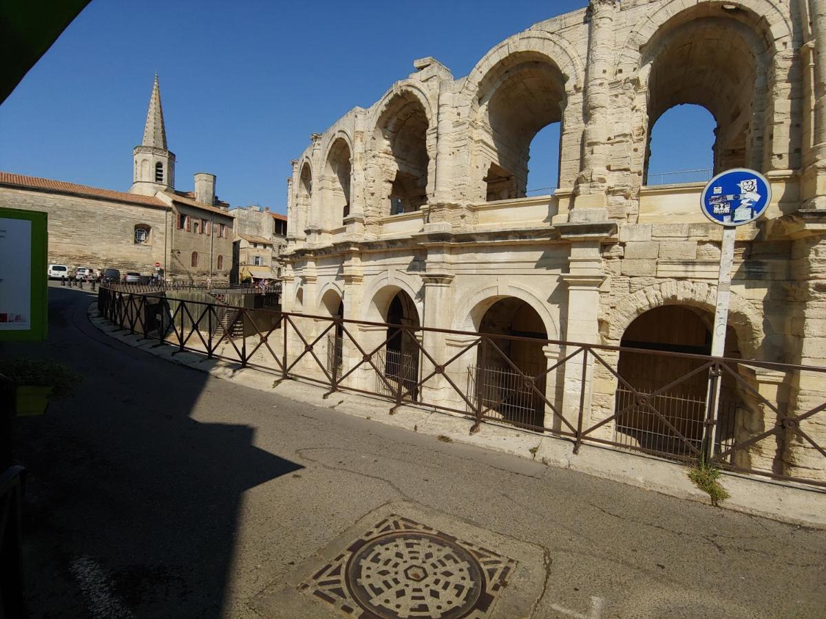 Charmante Maison Arlesienne A L'Ombre Des Arenes, De 2 A 5P Εξωτερικό φωτογραφία