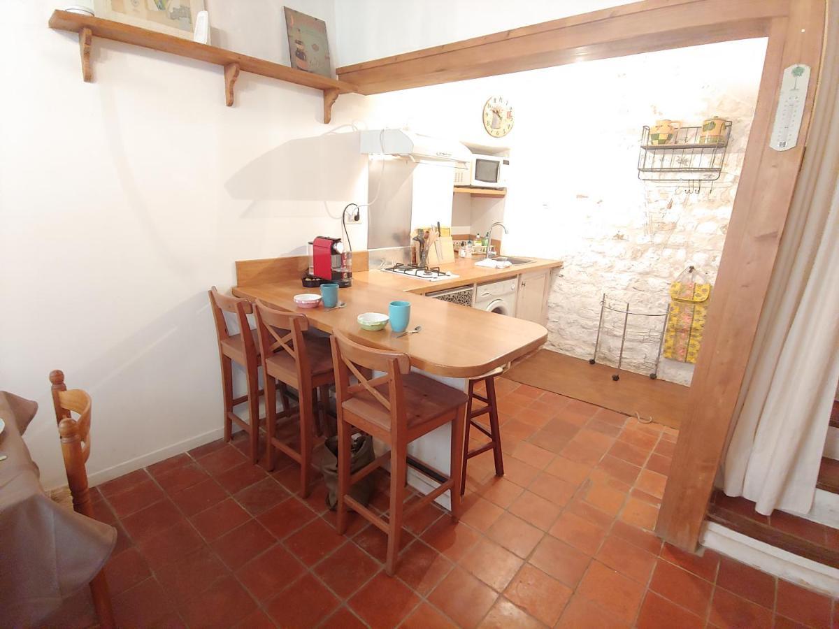 Charmante Maison Arlesienne A L'Ombre Des Arenes, De 2 A 5P Εξωτερικό φωτογραφία