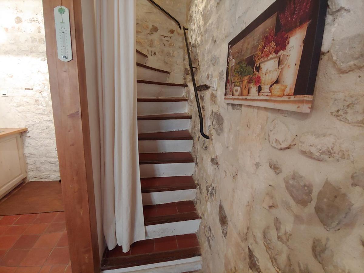 Charmante Maison Arlesienne A L'Ombre Des Arenes, De 2 A 5P Εξωτερικό φωτογραφία