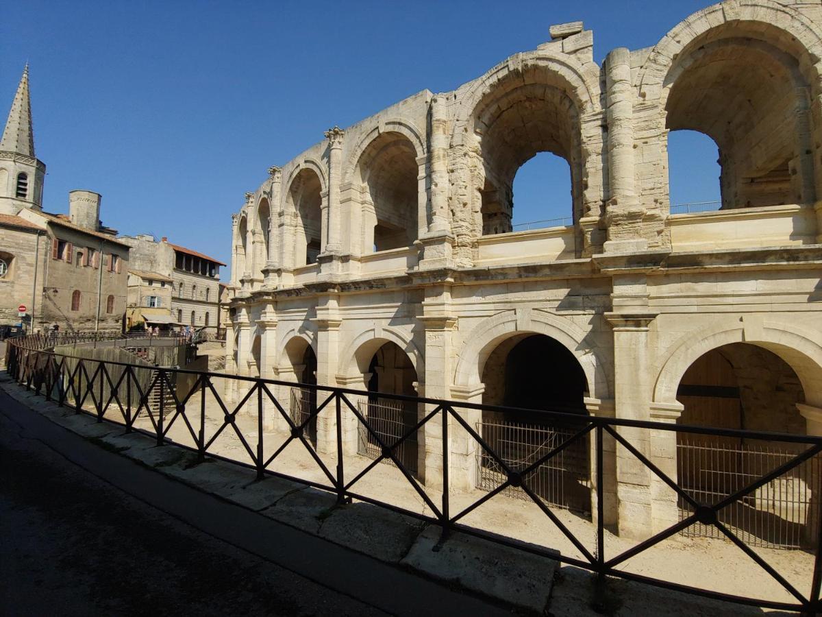 Charmante Maison Arlesienne A L'Ombre Des Arenes, De 2 A 5P Εξωτερικό φωτογραφία